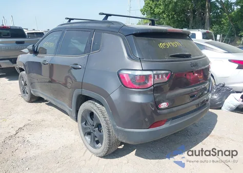 2019 Jeep Compass Altitude Fwd из США, поврежденный, VIN 3C4NJCBBXKT614708